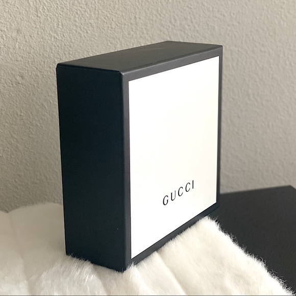 GUCCI Gift Box - Picture 2 of 4